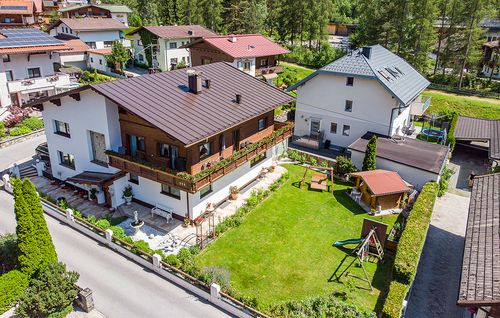 Appartement Rosengarten im Sommer